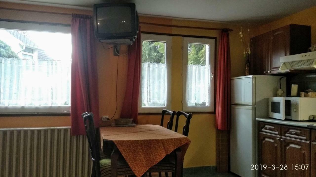 Naszály Kapuja vendégház Kosd Kültér fotó